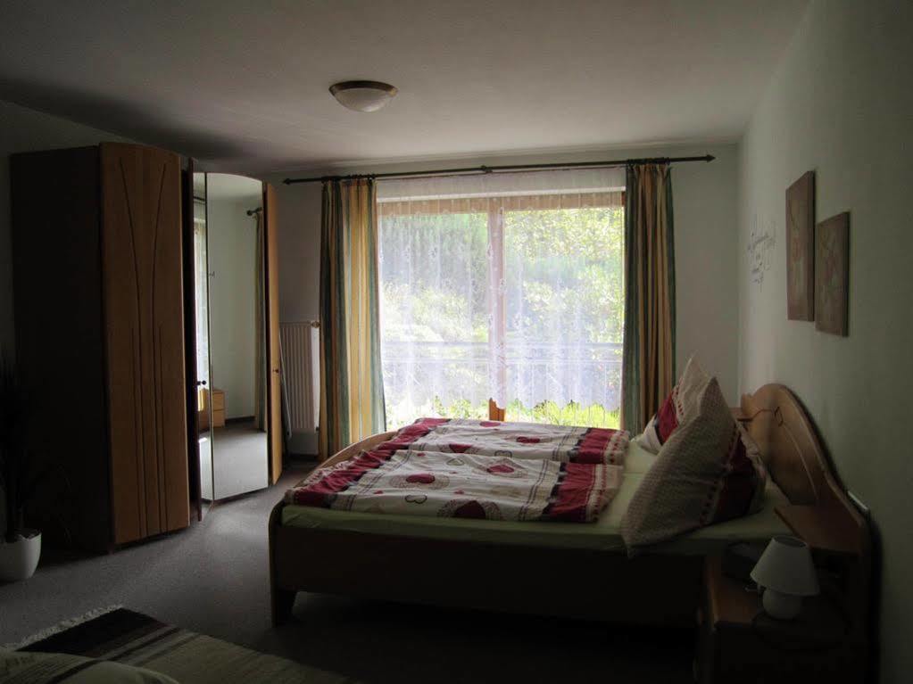 Pension Klein Und Ferienwohnungen (Adults Only) 보덴마이스 외부 사진